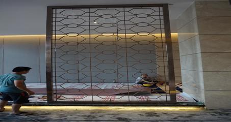 華宏誠金屬 以精湛工藝打造酒店不銹鋼屏風，定義空間美學新標桿